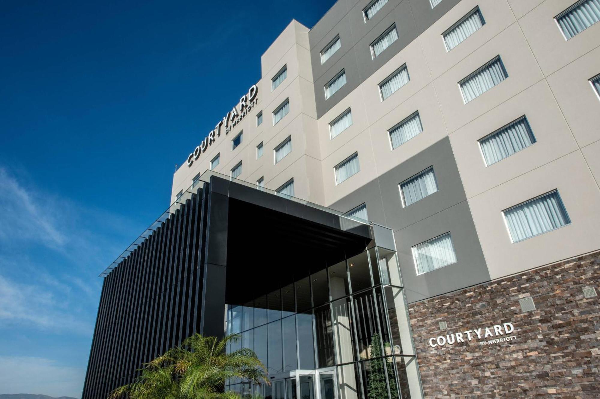 Hotel Courtyard By Marriott San Luis Potosi, Los Lagos Extérieur photo